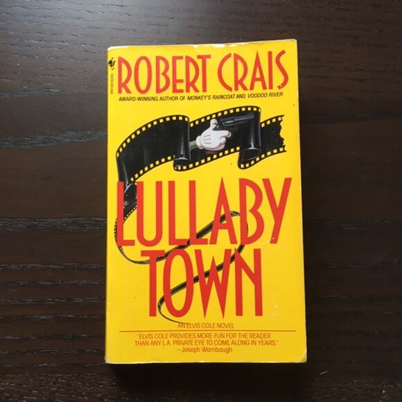 Lullaby Town by Robert Crais Paperback - Picture 1 of 4